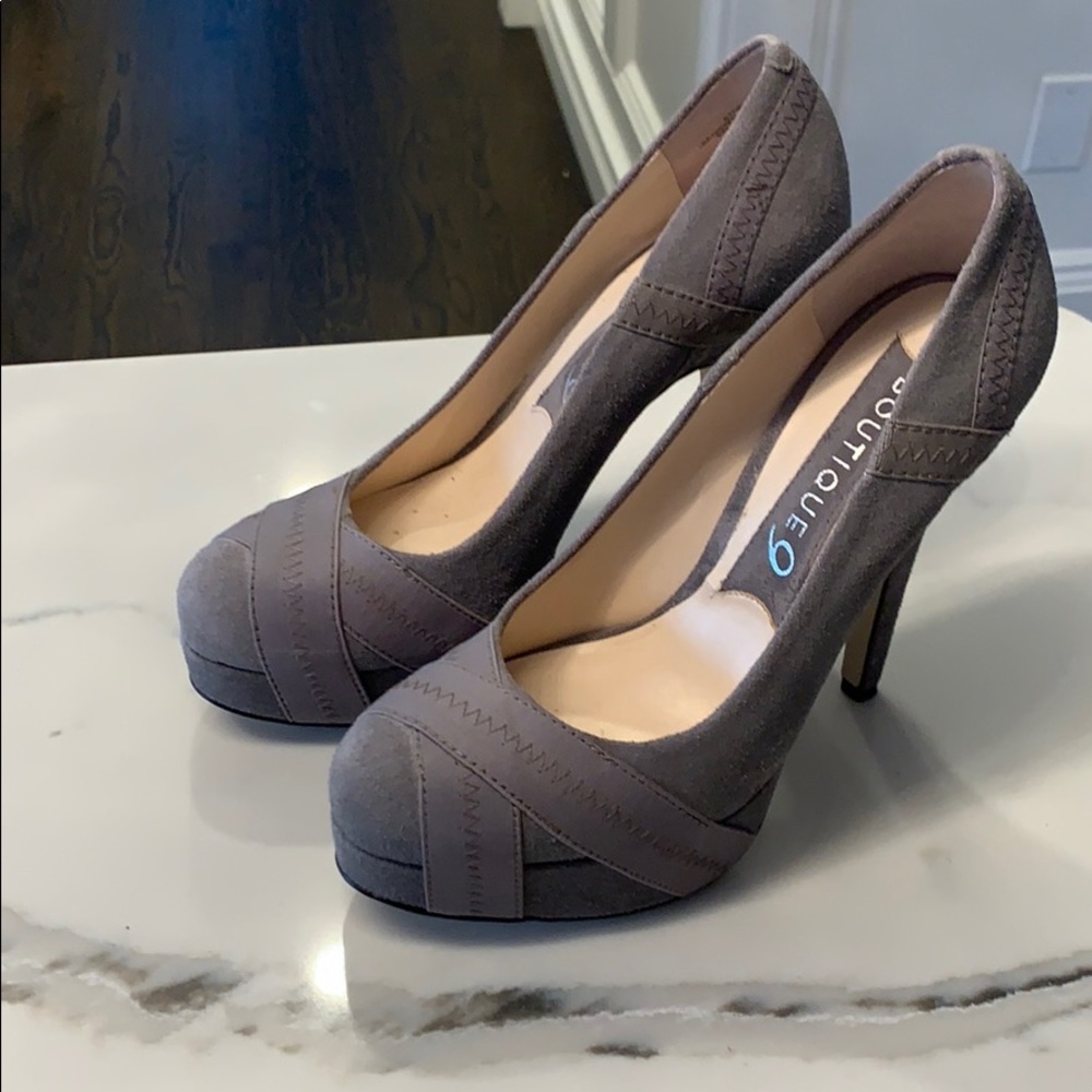 Boutique 9 by Nine West Platform Gray Pumps